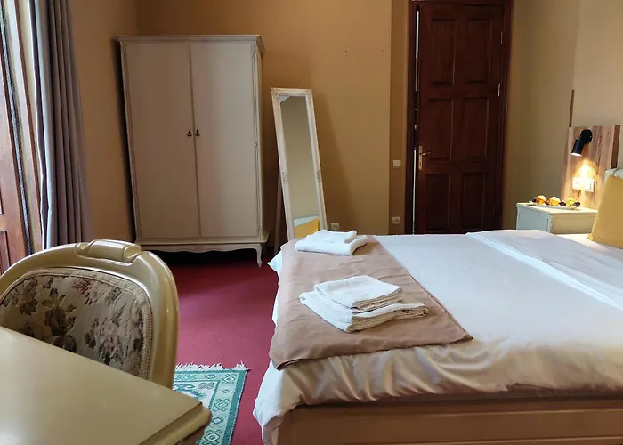 Madera Hotel